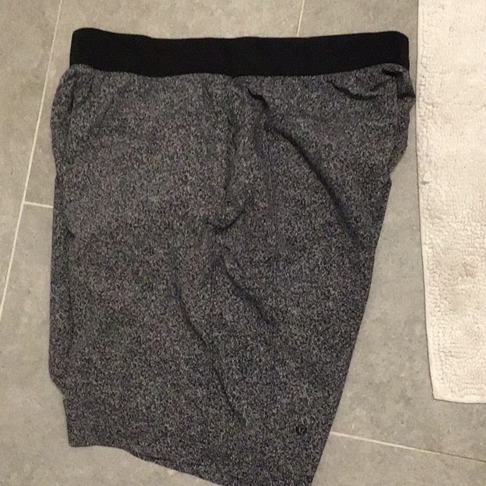 Lulu shorts - Picture 1 of 1